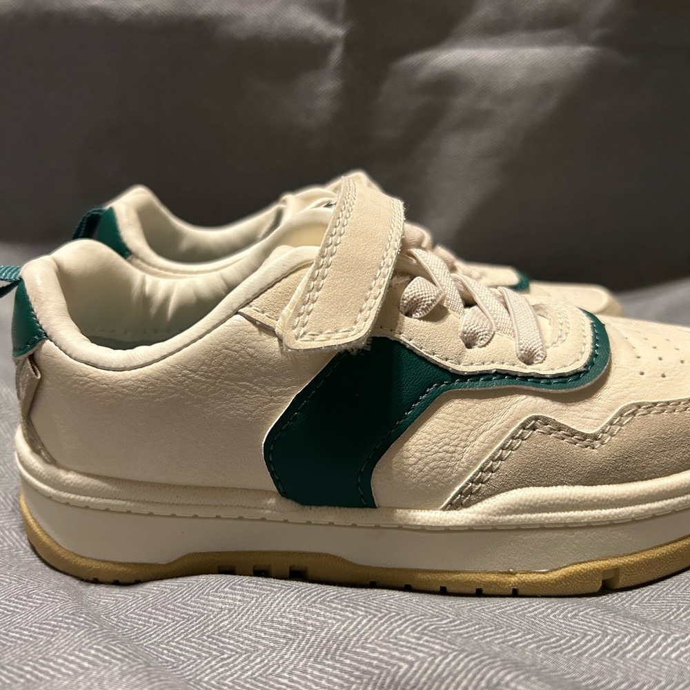 OshKosh B'gosh Cream and Green Boys Sneakers